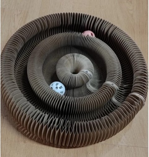 Zolux Chatouille Drapka tekturowa składana podwójna z piłkami i kocimiętką